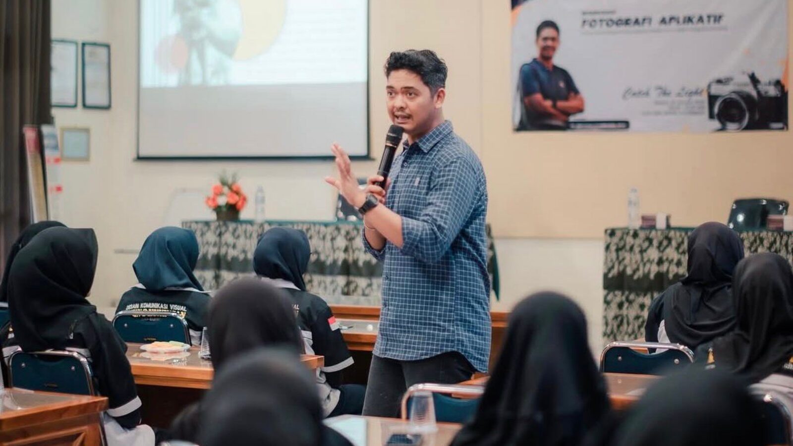 Profil Dosen – Dr. Sigit Setya Kusuma, M.Sn.